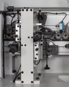 Vertical conveyor unit